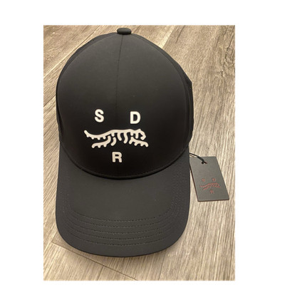 Sun Day Red Tiger Woods Black Cypress Half  Vent Golf Hat S/M New
