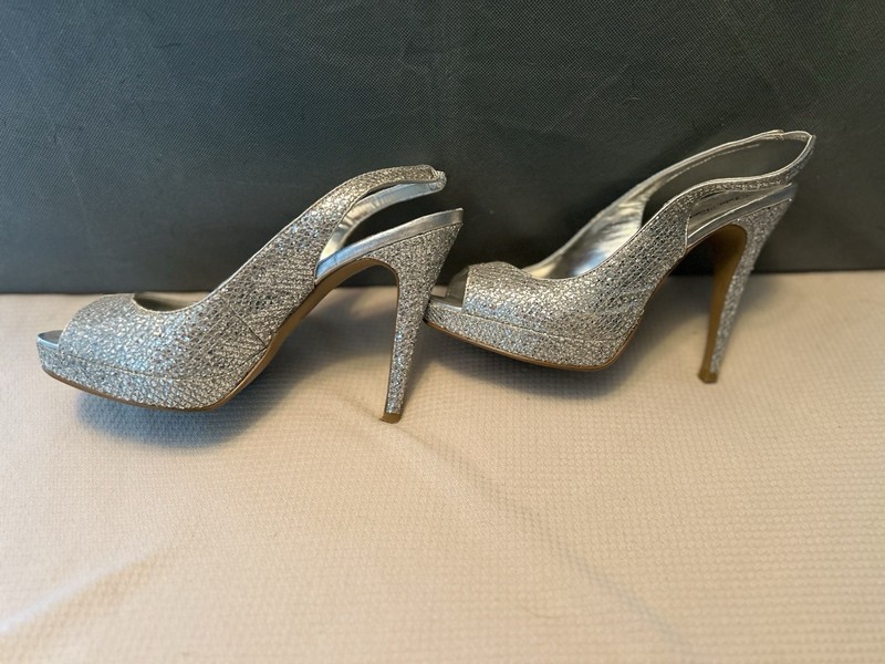 Lulu Townsend Women's Silver Peep Toe Sling Back Heels Size 10