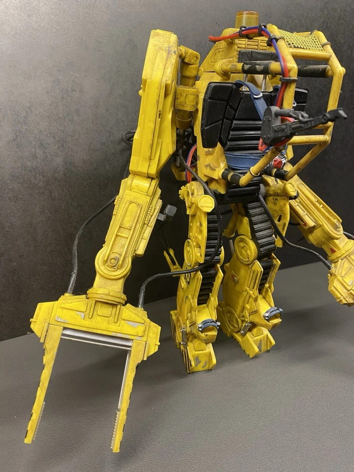 Cargador eléctrico Neca Reel Toys Aliens P-5000 vehículo de lujo (leer descripción) Foto 2 de 4