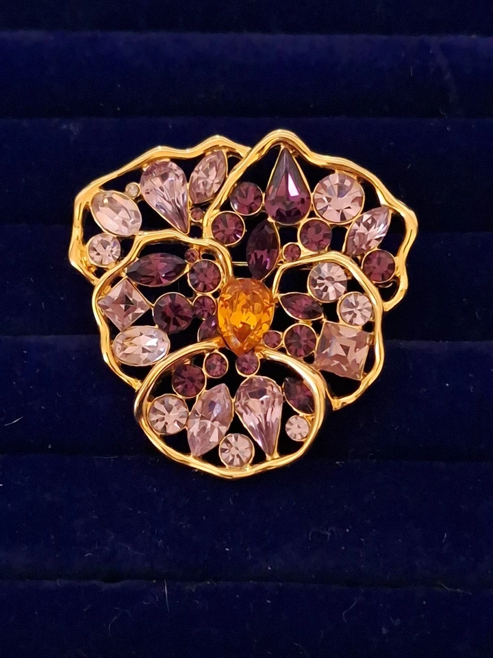 Broche Nolan Miller Vintage Tono Dorado Estrás Cristal Rosa y Púrpura Foto 2 de 4