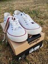 BNIB Wrangler Ray Pocket White Plimsols Tennis Shoes Sneakers Size 5