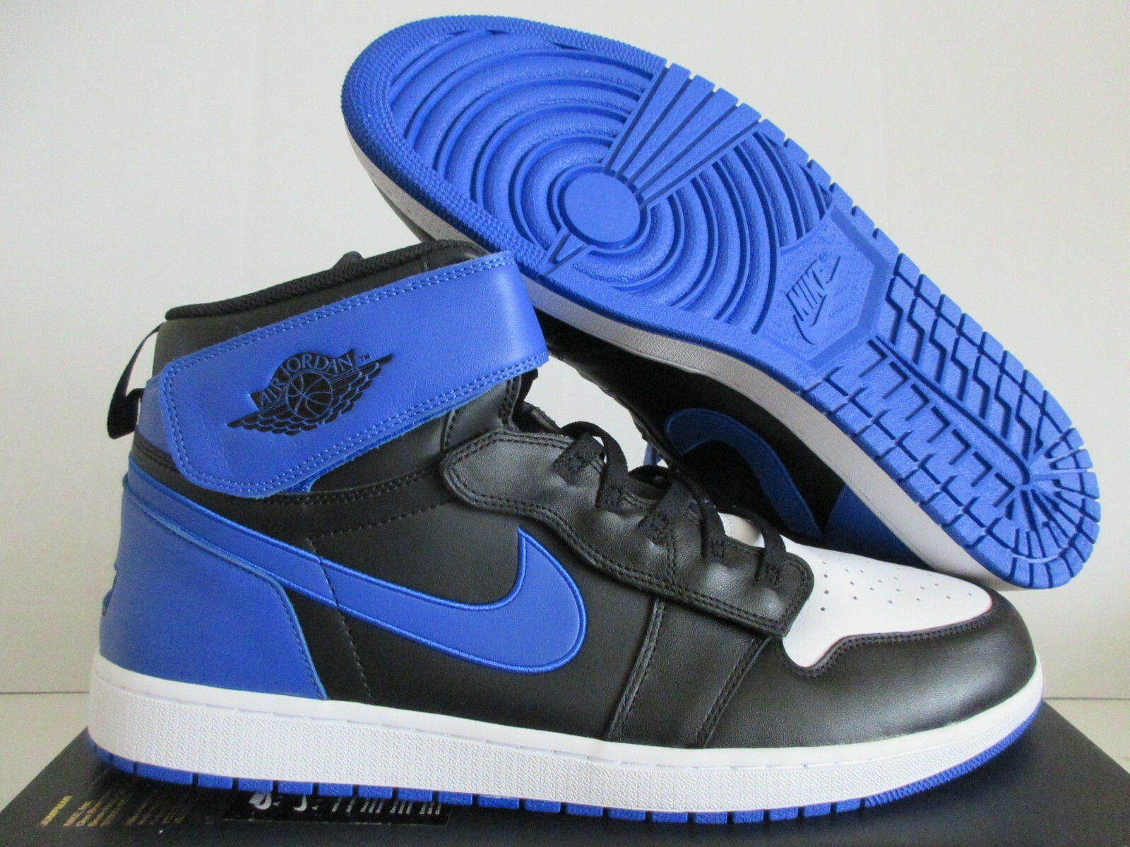 NIKE AIR JORDAN FLYEASE BLACK-HYPER ROYAL BLUE-WHITE SZ 18