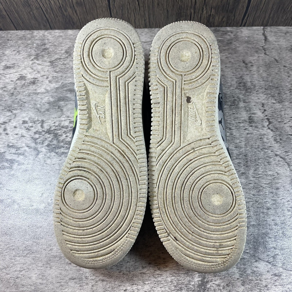 NIKE AIR FORCE 1  display picture 3