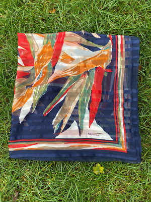 Leichtes Tuch Schal von Feliciani hellblau blau violett Schmetterling 86x86 cm