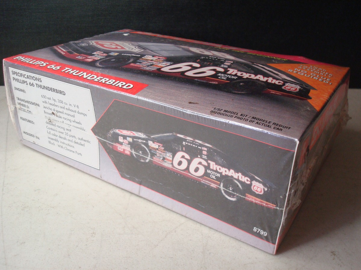 starter 1/43Ford Thunderbird 1992 キット Quartzo #2026 Ford Thunderbird #7 Geoff Bodine - Exide Scale