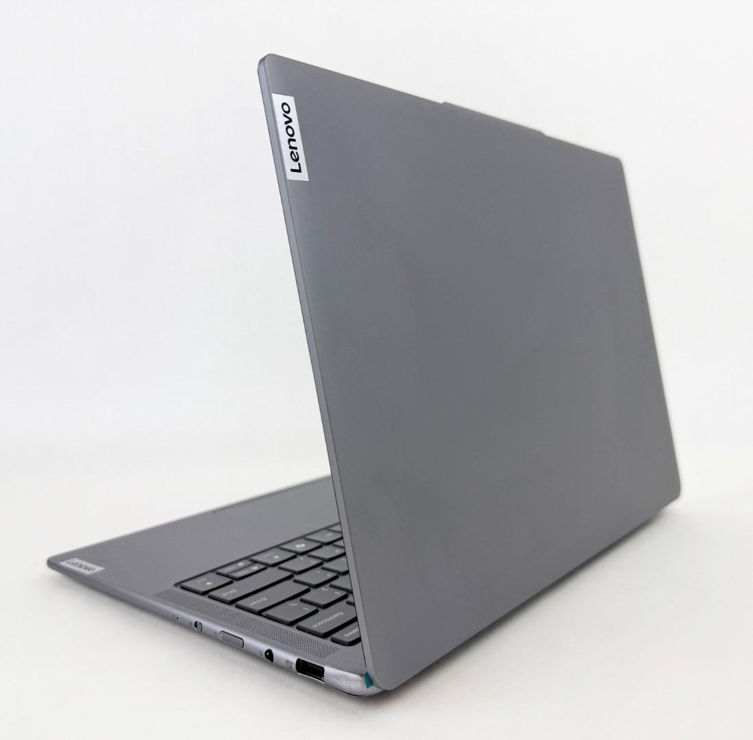 Laptop Lenovo Ideapad Slim 7i 14" OLED táctil, procesador Ultra 7 155H, 32GB, SSD de 1TB - Dent, imagen 6