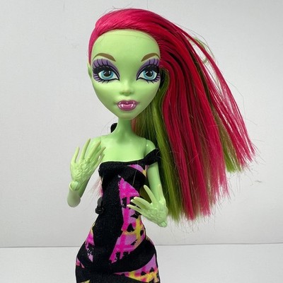 Monster High Venus McFlytrap Doll Music Festival Green Pink G1 Mattel