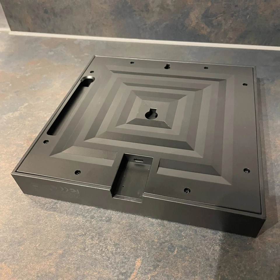 Divoom Pixoo 16x16 Animated LED Pixel Art Display Sign & Clock With Wifi & App - Image 4 of 4