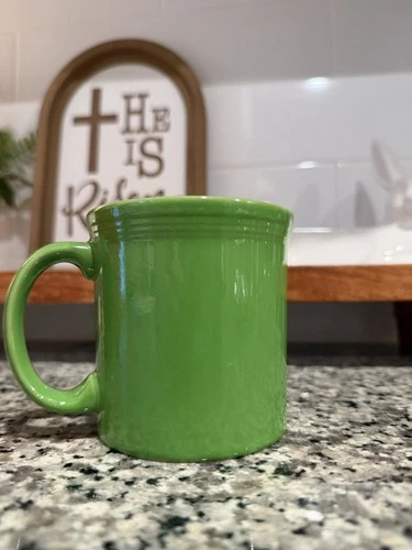 RETIRED SHAMROCK Fiesta Mug D Handle New Condition Green