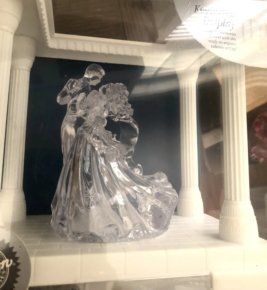 NUEVO EN CAJA WILTON PILAR BLANCO GRANDE RECUERDO BODA NOVIA NOVIO ADORNO PASTEL EXHIBICIÓN Foto 2 de 4