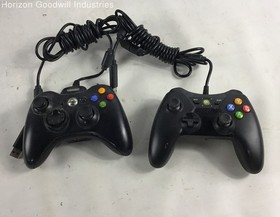 Microsoft Xbox 360 S Model 1439 Console W/ Accessories & Games(Powers On/Tested)