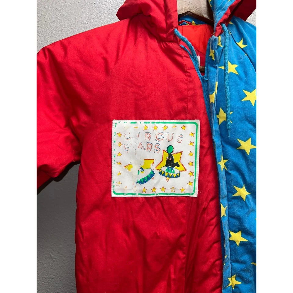 Vintage Gerber Bebé Una Pieza Estrellas de Circo Rojo Cremallera Completa Niño Pequeño 18 Meses Foto 2 de 4