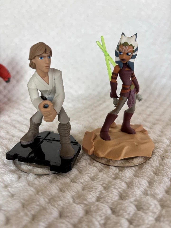 Lote de 8 bonecos Disney Marvel Infinity Star Wars 3.0 2.0 - Imagem 2 de 4