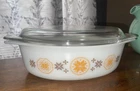 Vintage Mcm Pyrex Town & Country Casserole Dish 045 , 2 1/2 Qt , w/lid.