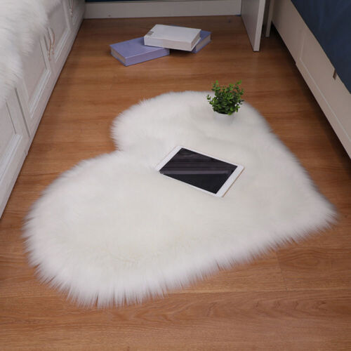 Heart Shaped Fluffy Rug Carpet Bedroom Soft Comfortable Decoration Floor Mat - Picture 6 of 9