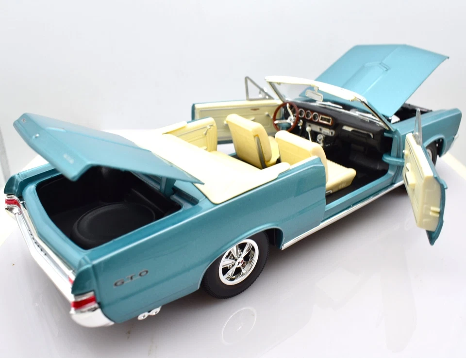 Modellini auto americane scala 1:18 PONTIAC GTO cabriolet diecast collezione car - Immagine 3 di 3