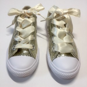 converse big eyelet glitter