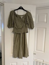 H&M mama dress  Size small  Khaki