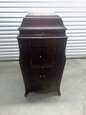 Victor Victrola VV-XVI Antique Phonograph 1917–1918 • As-Is