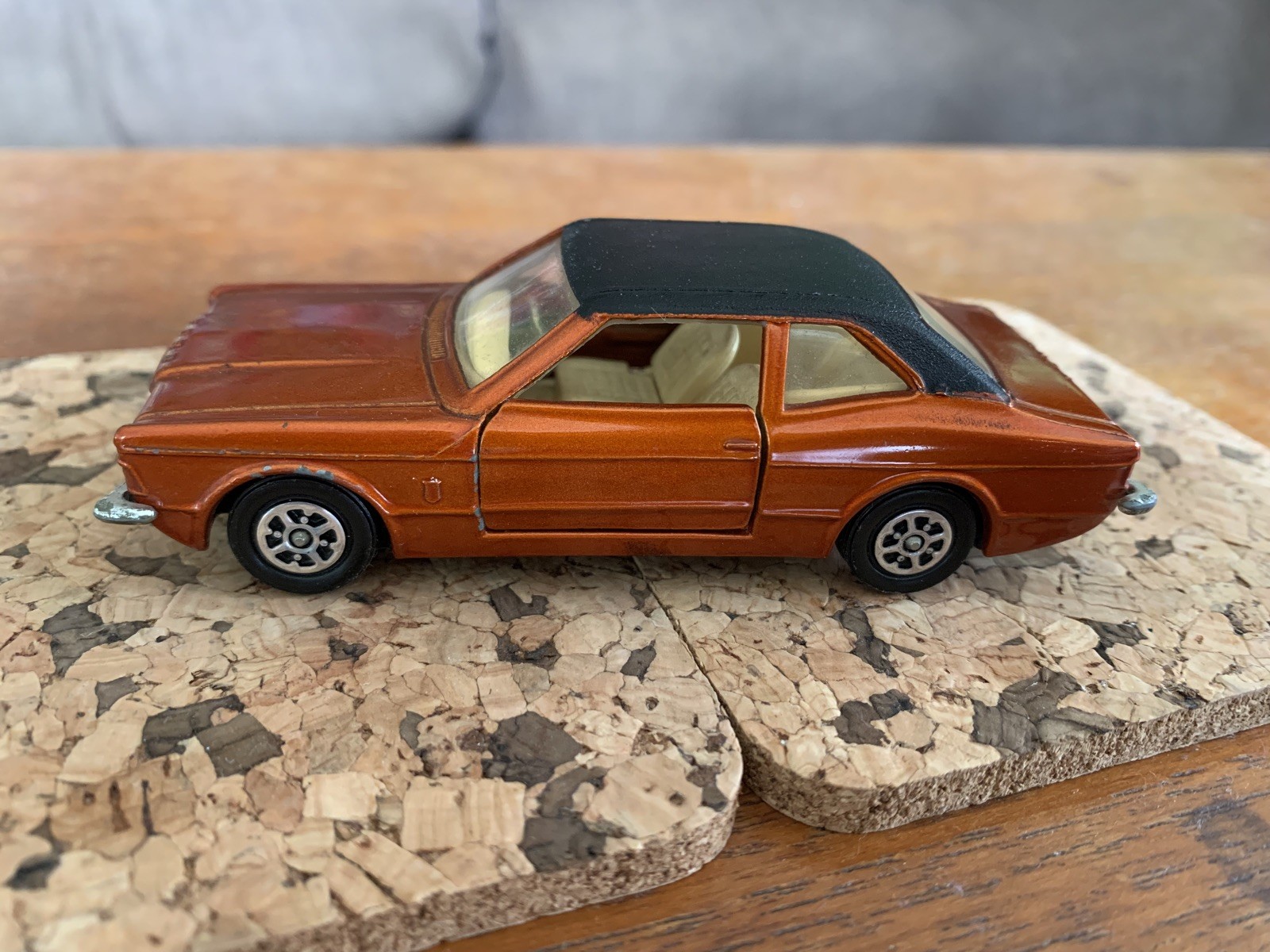 Corgi 313, Ford Cortina GXL - Free Price Guide & Review