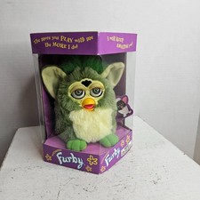Furby 1999 Model 70-800 Tiger Electronics Green  Cream Frog  New Sealed