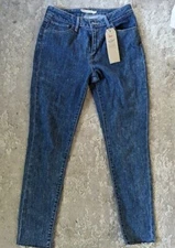 Levi's 721 High Rise Skinny Jeans (damage)