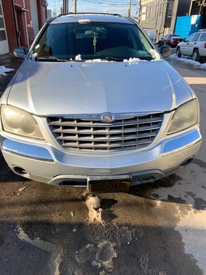 2005 Chrysler Pacifica  2005 Chrysler Pacifica $2800 OBO