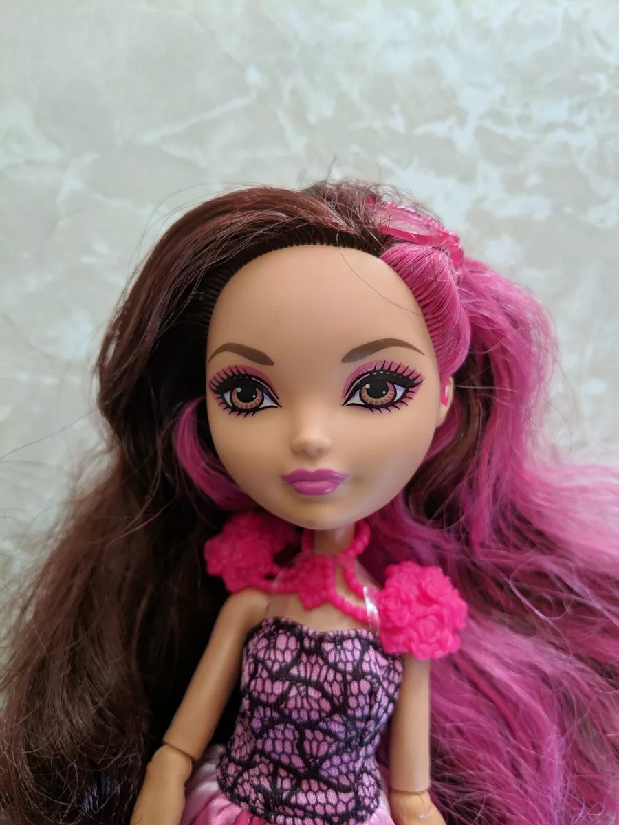 a filha da rainha de copas, belíssima *0*  Ever after high, Monster high  art, Monster high