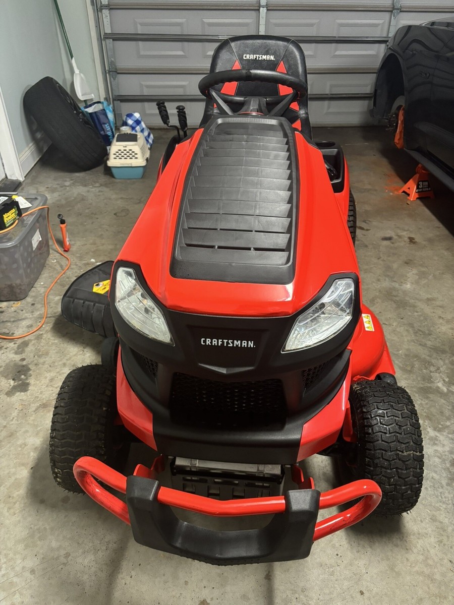 Craftsman T2200 Riding Lawnmower