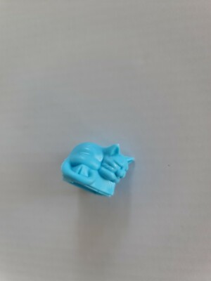 Genuine MONOPOLY 2018 Cats vs Dogs Mover Token Curled Up Blue Cat