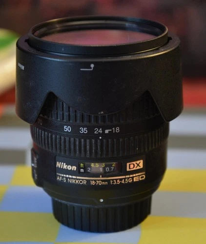 Nikon 18-70mm DX 1:3.5-4.5G ED F Mount Camera Lens