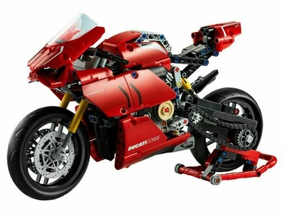 1/6 Scale LEGO - 1/6 Scale Technic Ducati Panigale V4 - MINT IN BOX