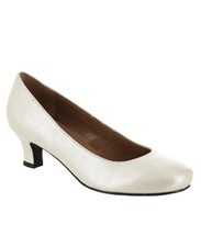 ARRAY FLATTER Womens Off White Pearl Pumps Si...