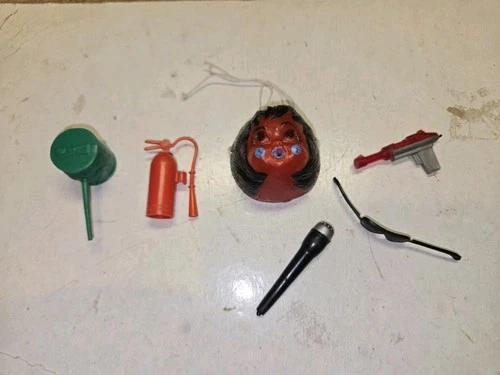6 Vintage 80s Action Figure Accessories,Gun,Mask,Jeep Extinguisher,Joker Hammer