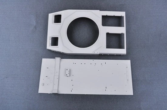Trumpeter 00919 GERMAN PZ.KPFW.IV AUSF.F2 MEDIUM TANK 1:16 Kit di modellismo - Immagine 4 di 4