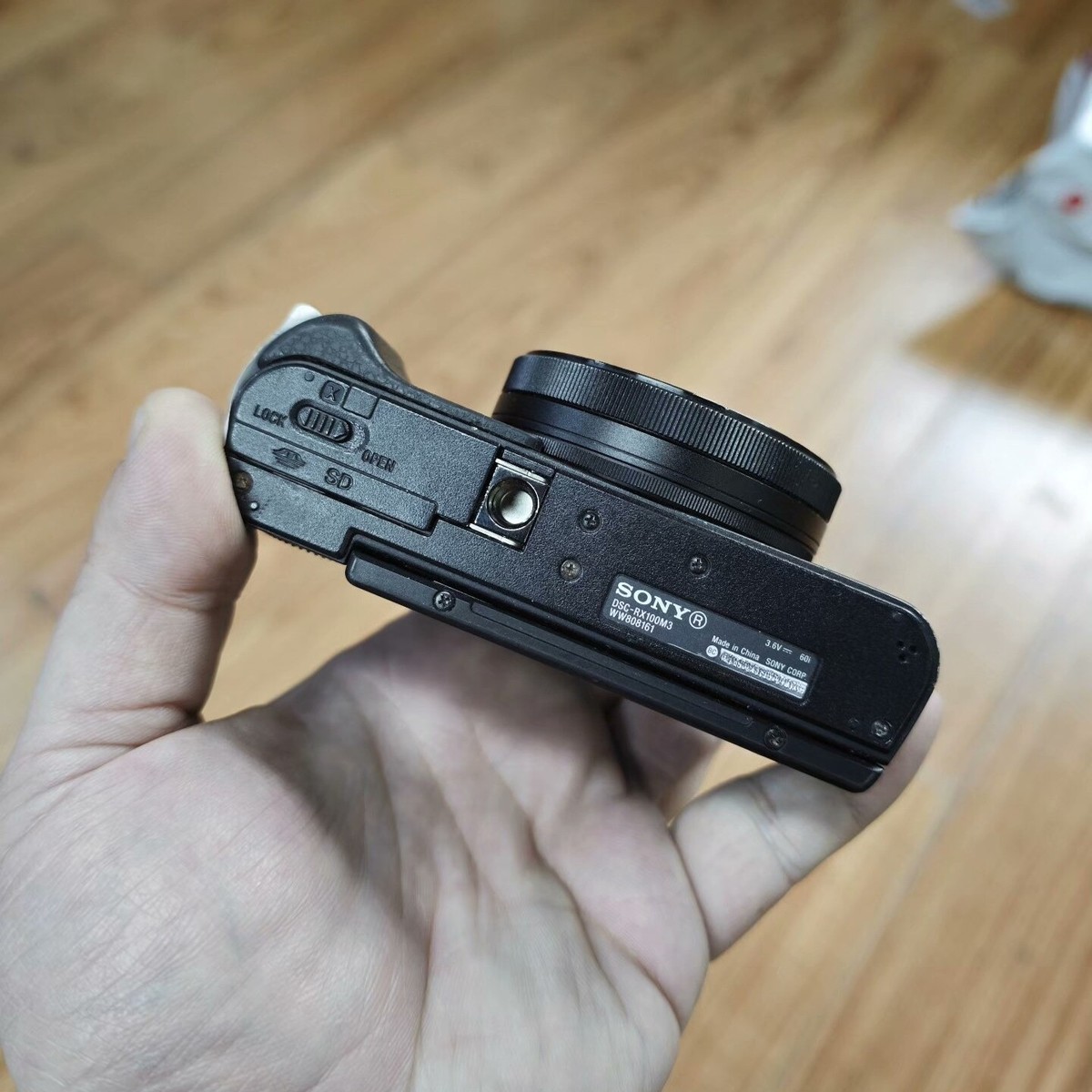 Cyber-shot DSC-RX100M3【超美品】 Amazon.com: Sony RX100 III 20.1 MP Premium Compact Digital Camera
