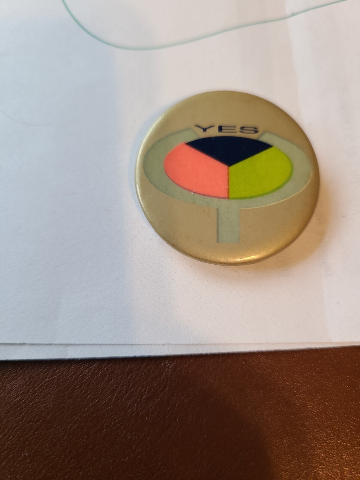 Vintage Yes Concert Record Album 80s Pin Pinback Button Peace Rock Pop USA