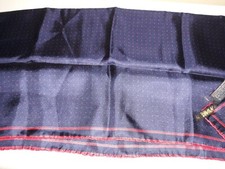 THE MENS STORE BLOOMINGDALE'S ALL SILK POCKET SQUARE HANDKERCHIEF