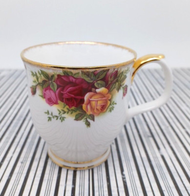 Royal Albert Old Country Rose Teacup Made in England D77-3
