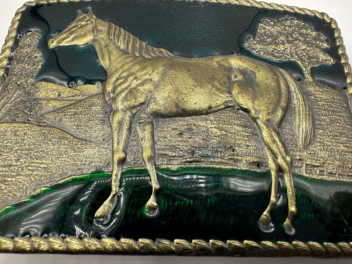 【チョコミントベーグル】AMERI WESTERN BUCKLE Amazon.com: M&F Western God Bless America Buckle, Silvr/Gold
