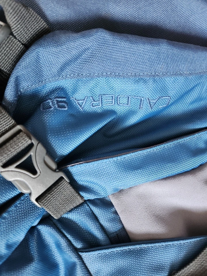 Mochila Alps Mountaineering Caldera 90 Mochilero Senderismo. Foto 3 de 3