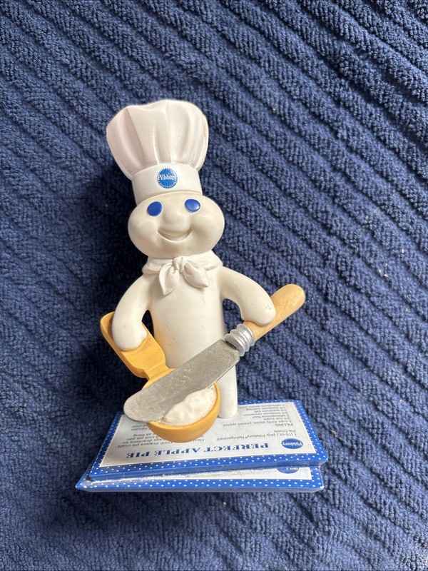 The Danbury Mint Pillsbury Doughboy International Figurine Recipe For Success
