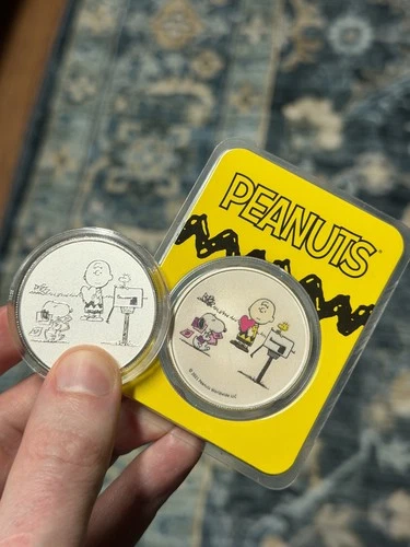 Peanuts  VALENTINE  1 oz .999 COLORIZED and BU Silver Rounds coin
