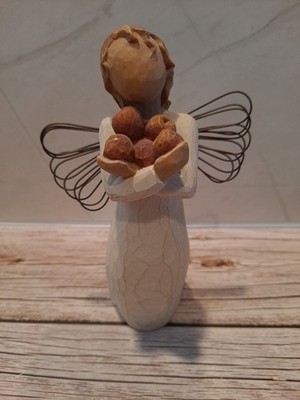 Willow Tree Good Health Angel Figurine W/appels Demdaco Susan Lordi  2003 Signed