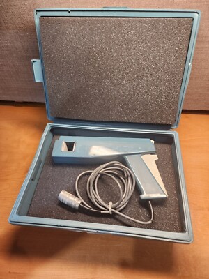 Tektronix A6303 Current Probe 100 Amp AC/DC Current Probe w/ Case TESTED