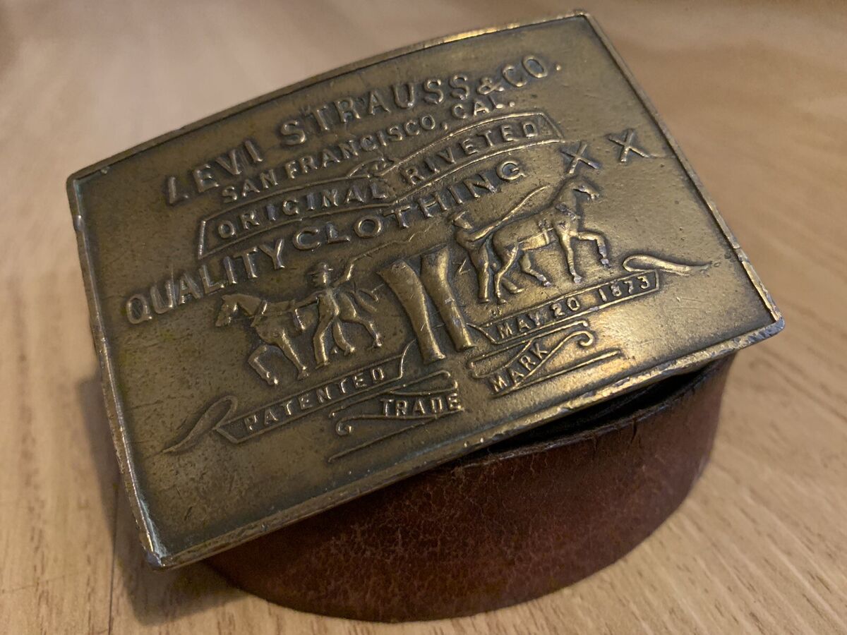 Levi Strauss Leather Belt Buckle Levi Strauss & Co. Original Levi Strauss Leather Belt Buckle Levi Strauss & Co. Original