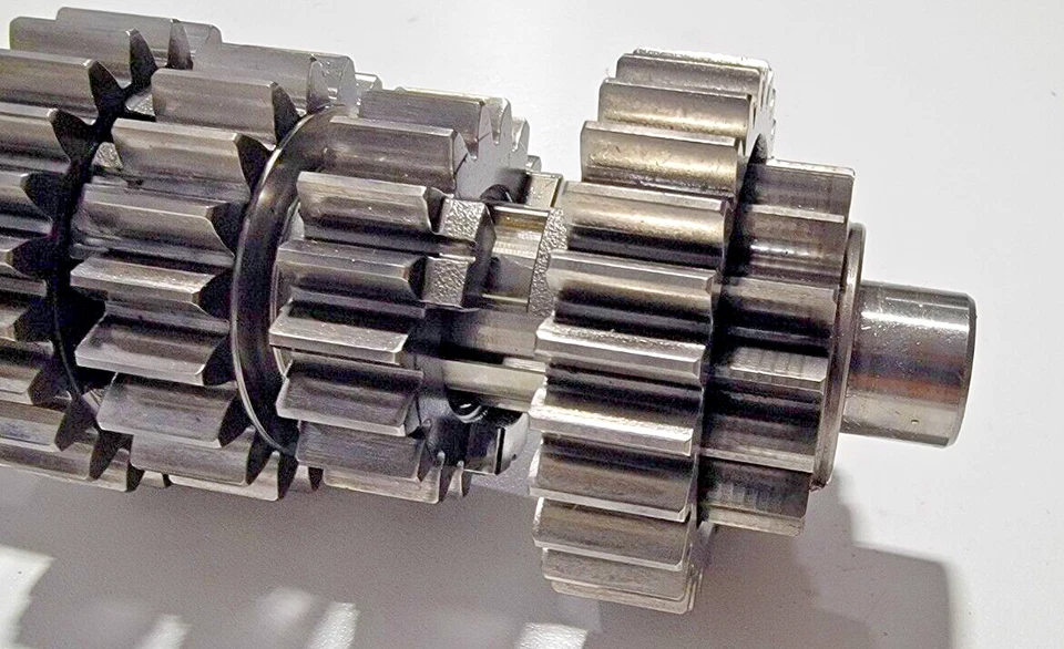 Eixo de entrada de transmissão do eixo principal 2006 KTM 950S Adventure 950 - Imagem 4 de 4