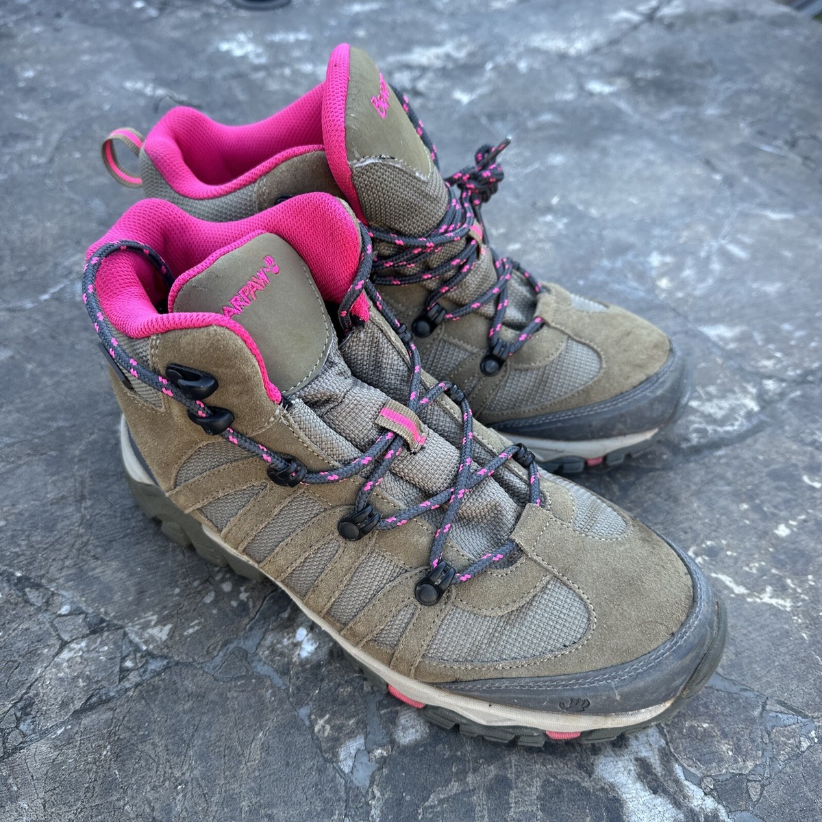 Bearpaw Womens Hiking Boots Size 8.5 Green & Pink Lace Up