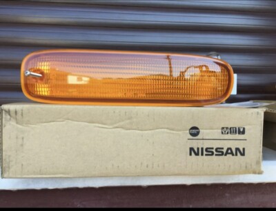 Clignotant Latéral Droit Neuf Pour Nissan 240SX/200SX S14/S14a (1995-98) - Référence OEM 3357