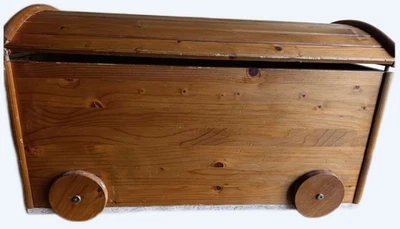 coffre a jouet en bois - Photo 1/2
